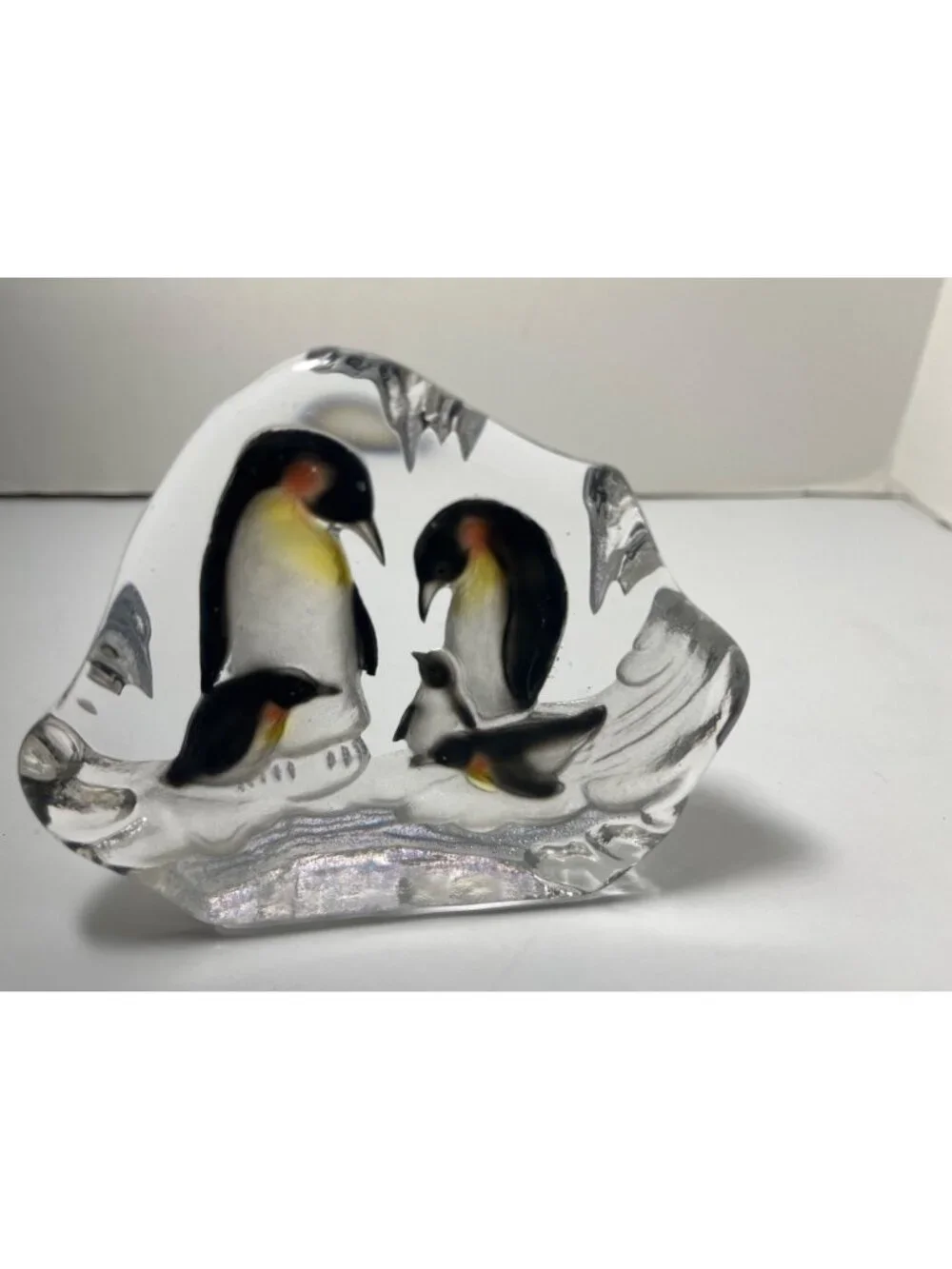 Handcrafted Glass Penguin Family On An Iceberg Sculpture Paperweight - Picture 7 of 8
